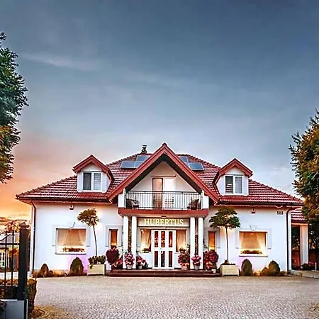 Hubertus Hotel *